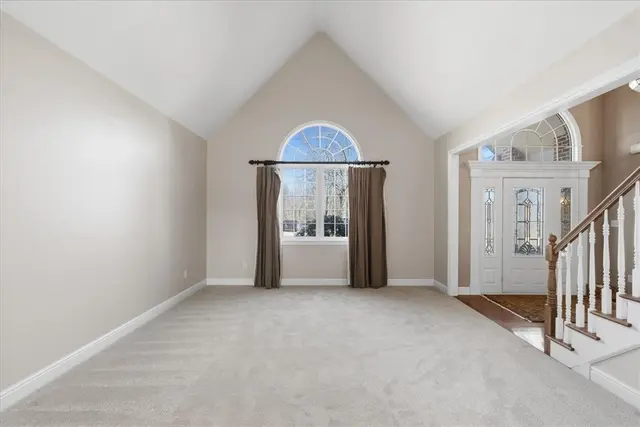 165 Sewickley Farm Cir gallery image 5