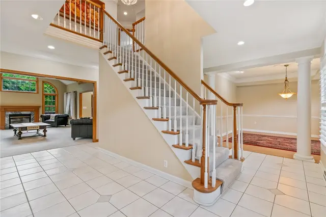 165 Wedgewood Drive gallery image 30