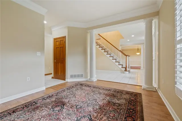 165 Wedgewood Drive gallery image 31
