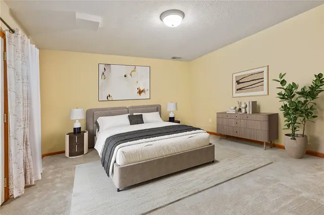 165 Wedgewood Drive gallery image 35