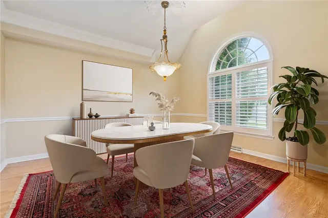 165 Wedgewood Drive gallery image 12