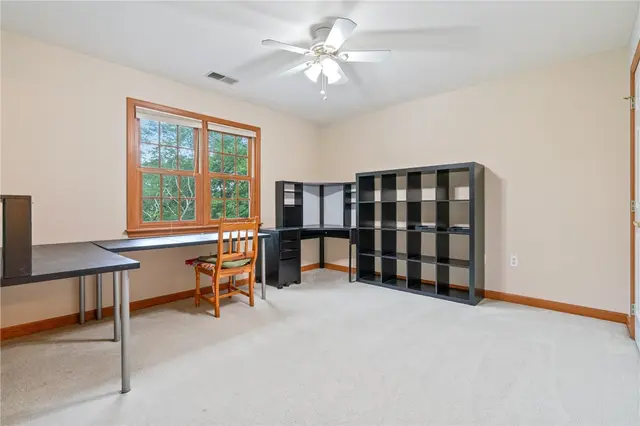 165 Wedgewood Drive gallery image 17