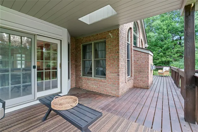 165 Wedgewood Drive gallery image 27