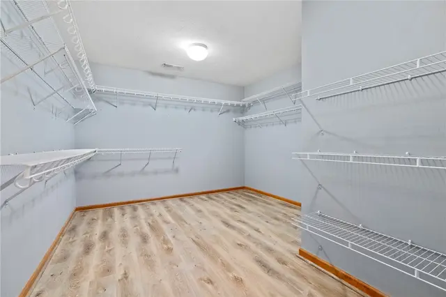 165 Wedgewood Drive gallery image 46
