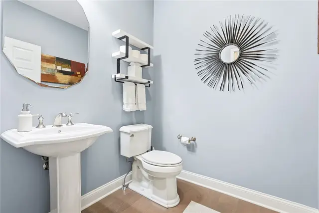 1659 Blackburn Heights Drive gallery image 5