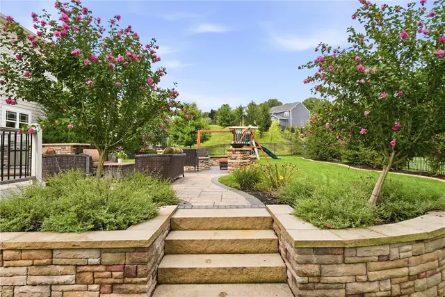 1659 Blackburn Heights Drive gallery image 8