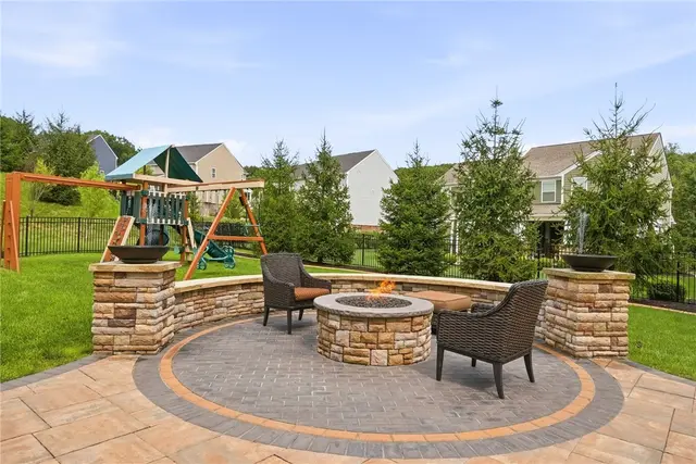 1659 Blackburn Heights Drive gallery image 21