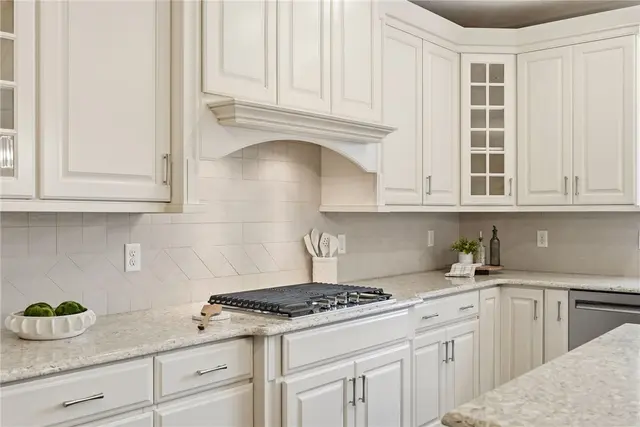 1659 Blackburn Heights Drive gallery image 49
