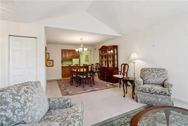 166 Steeplechase Cir gallery image 5