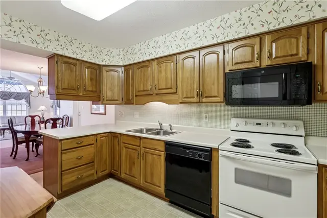 166 Steeplechase Cir gallery image 10