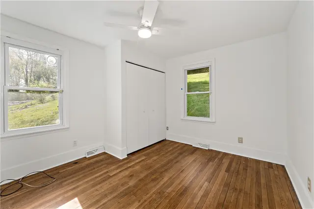 166 Warrendale Bakerstown Rd gallery image 4