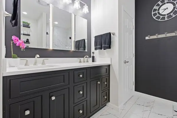 167 Independence WAY gallery image 13