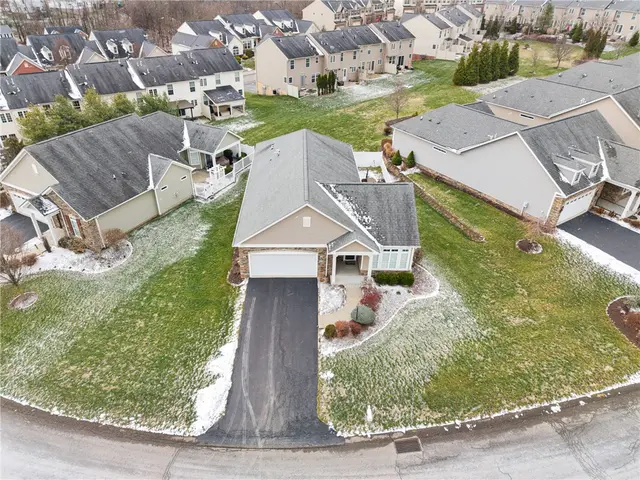 168 Cobblestone Dr gallery image 24