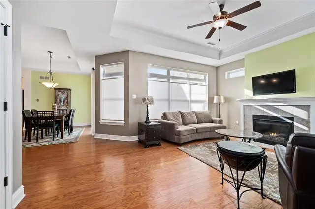168 Cobblestone Dr gallery image 26