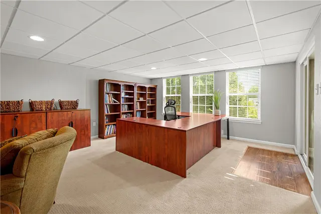 168 Kensington Dr gallery image 17