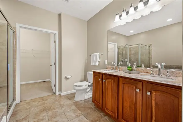168 Kensington Dr gallery image 25