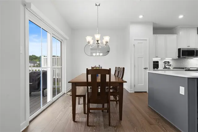 169 Dana Drive gallery image 3