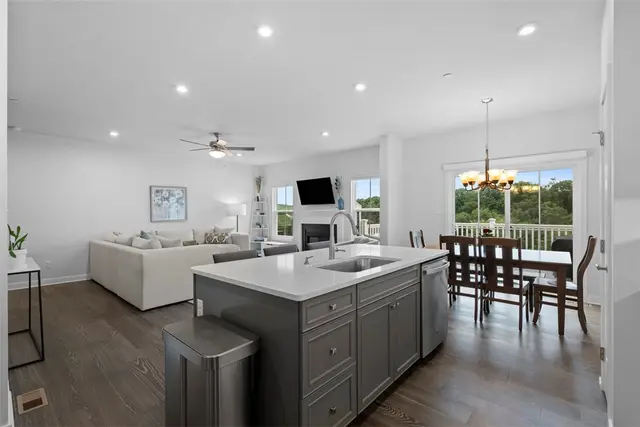 169 Dana Drive gallery image 31