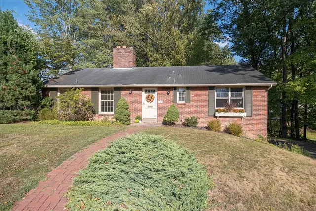 170 Mayer Dr gallery image 2