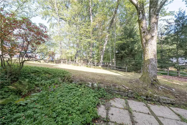 170 Mayer Dr gallery image 3
