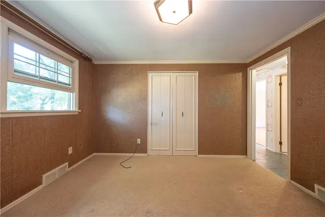 170 Mayer Dr gallery image 9