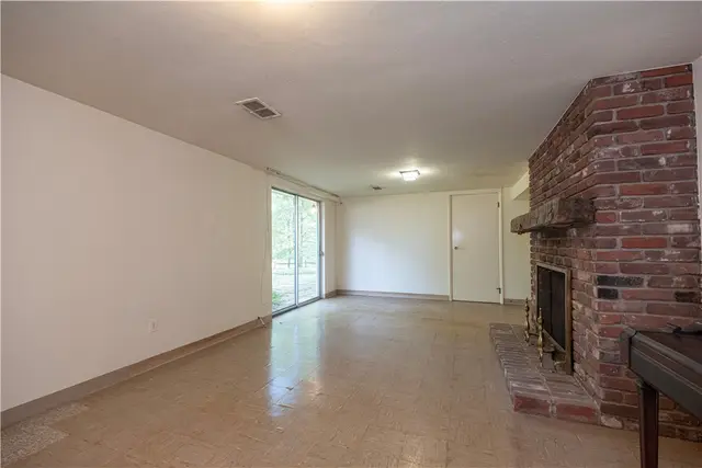 170 Mayer Dr gallery image 20