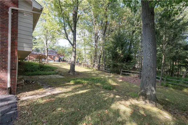 170 Mayer Dr gallery image 28