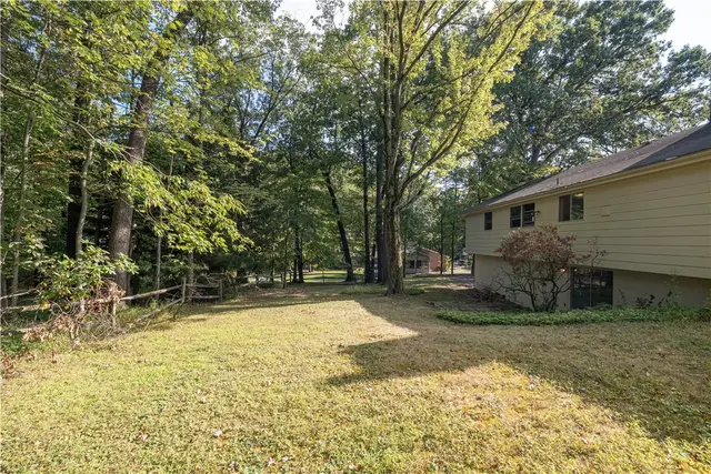 170 Mayer Dr gallery image 31