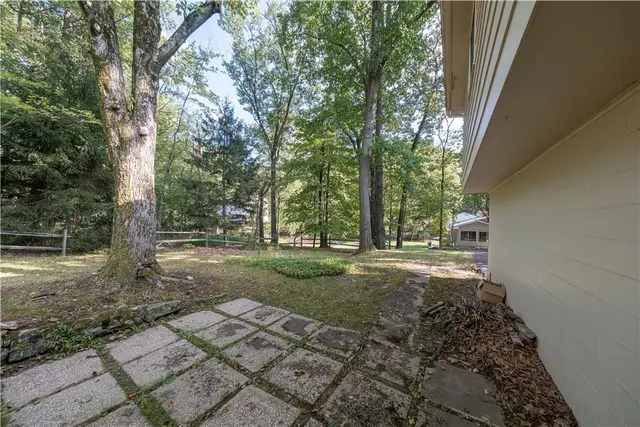 170 Mayer Dr gallery image 33