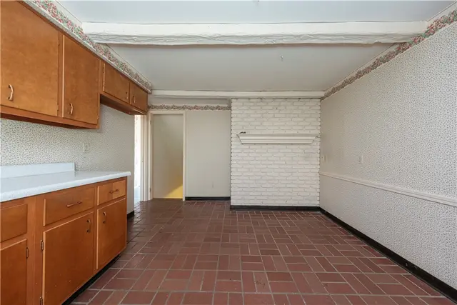 170 Mayer Dr gallery image 43