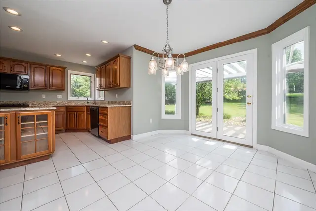 170 Pinehurst Dr gallery image 13