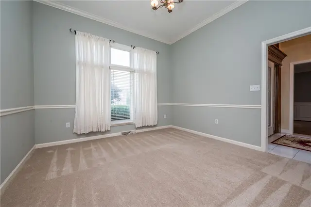 170 Pinehurst Dr gallery image 15