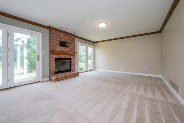 170 Pinehurst Dr gallery image 20
