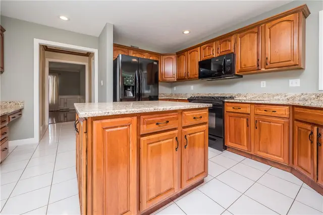 170 Pinehurst Dr gallery image 32