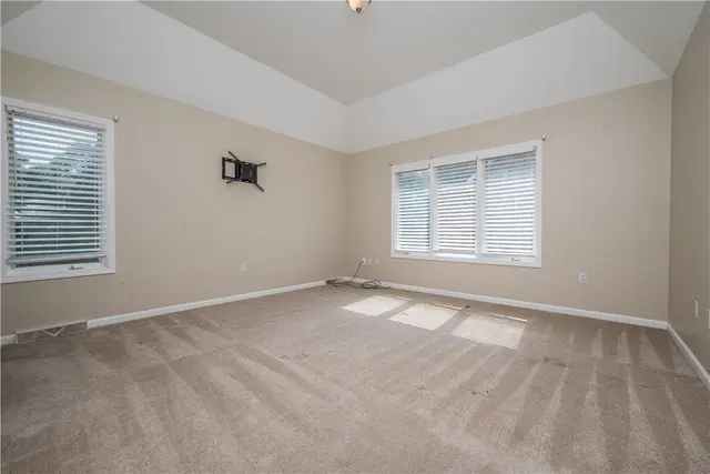 170 Pinehurst Dr gallery image 37