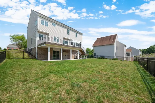 1702 S Hawthorn Ct gallery image 7