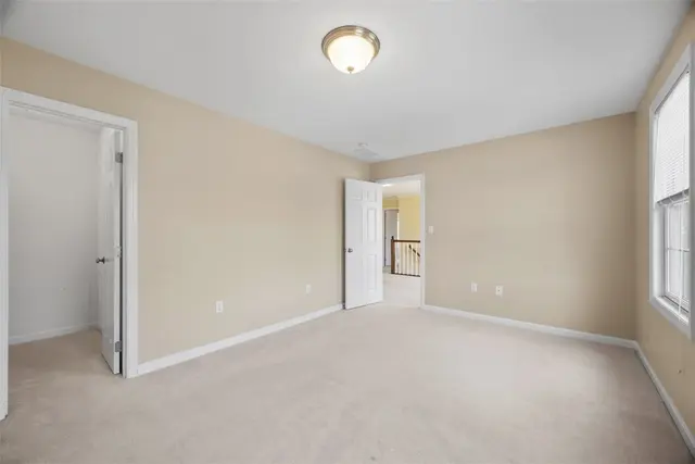1702 S Hawthorn Ct gallery image 12