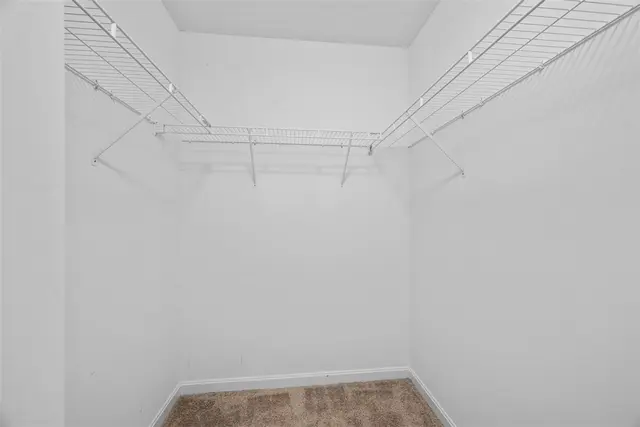 1702 S Hawthorn Ct gallery image 15