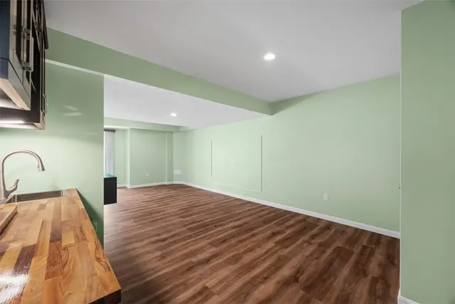 1702 S Hawthorn Ct gallery image 27