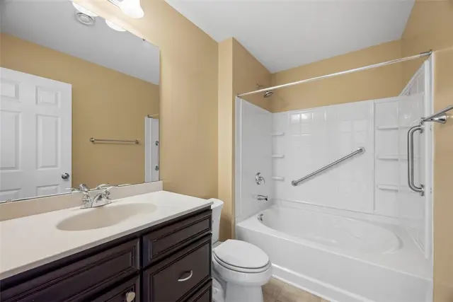 1702 S Hawthorn Ct gallery image 34