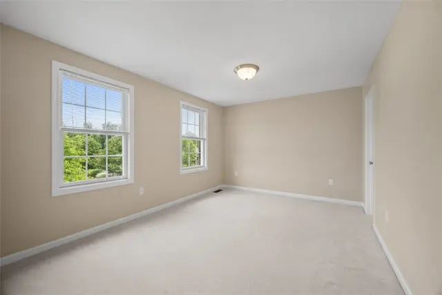1702 S Hawthorn Ct gallery image 39