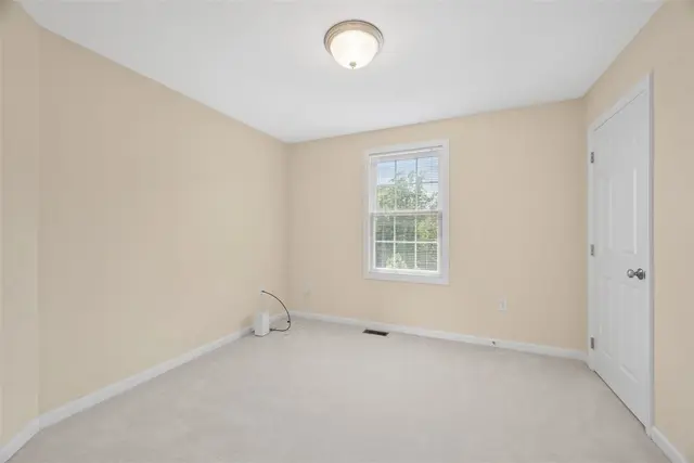 1702 S Hawthorn Ct gallery image 46