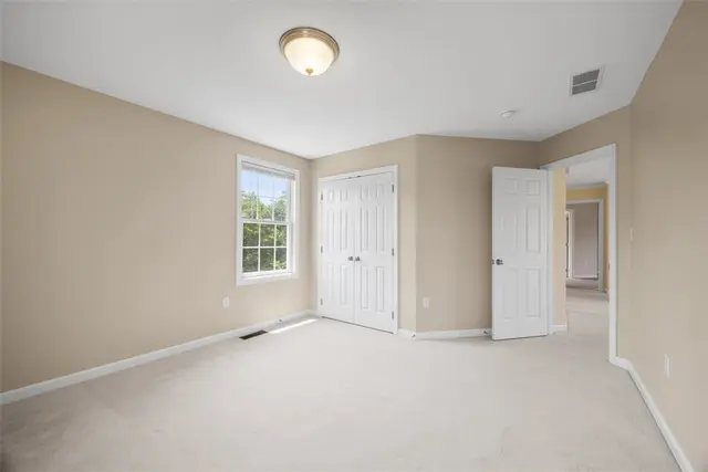 1702 S Hawthorn Ct gallery image 47