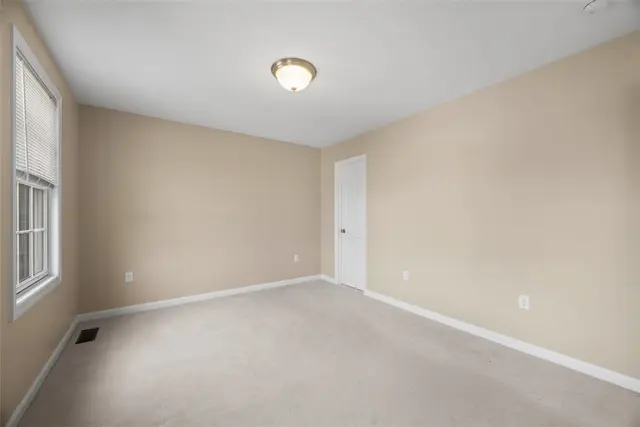 1702 S Hawthorn Ct gallery image 48