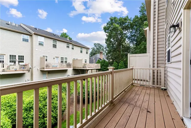 1703 Pointe View Drive gallery image 5