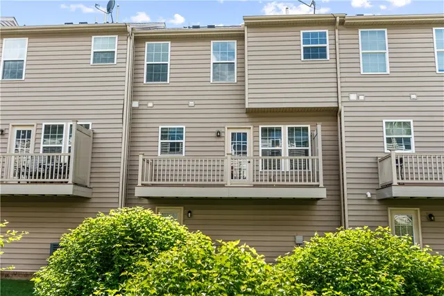 1703 Pointe View Drive gallery image 7