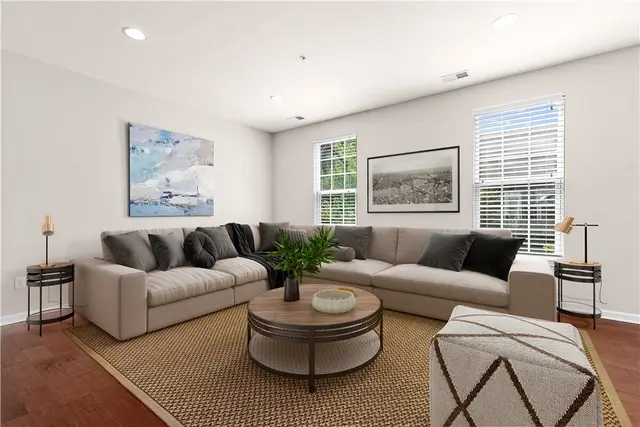 1703 Pointe View Drive gallery image 12