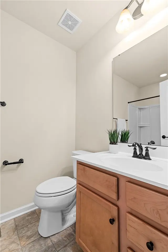 1703 Pointe View Drive gallery image 16