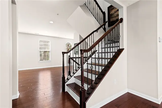 1703 Pointe View Drive gallery image 18