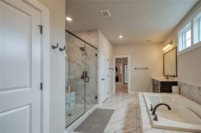 1703 Stevensan gallery image 7